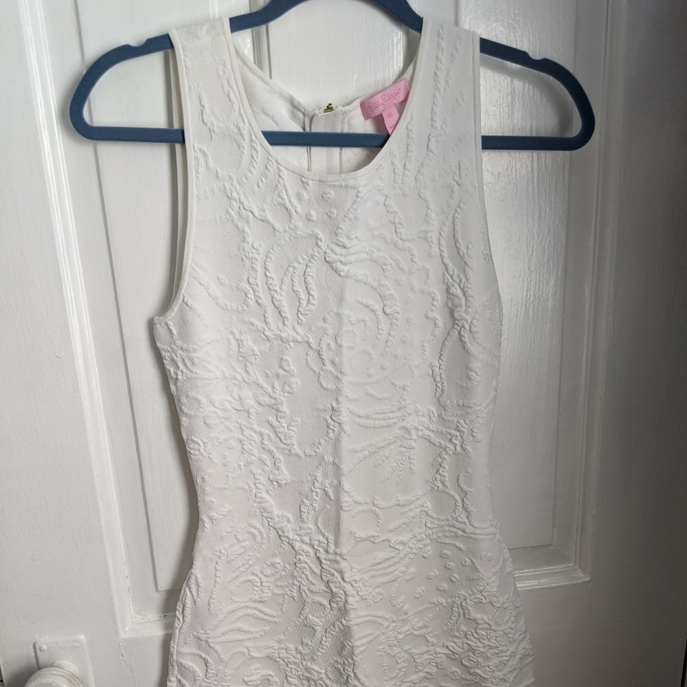Lilly Pulitzer dress white stretchy shell detail